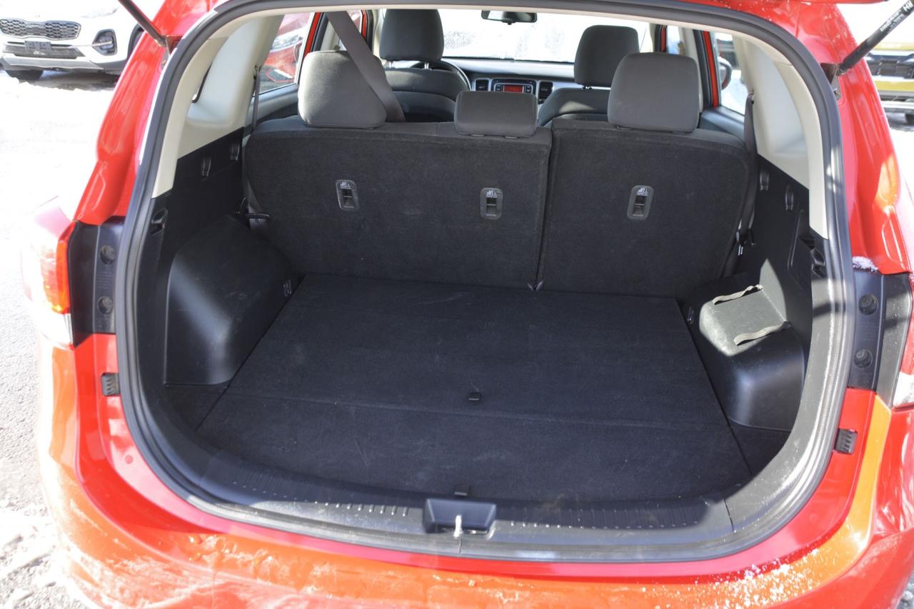 2016 Kia Rondo RONDO Photo