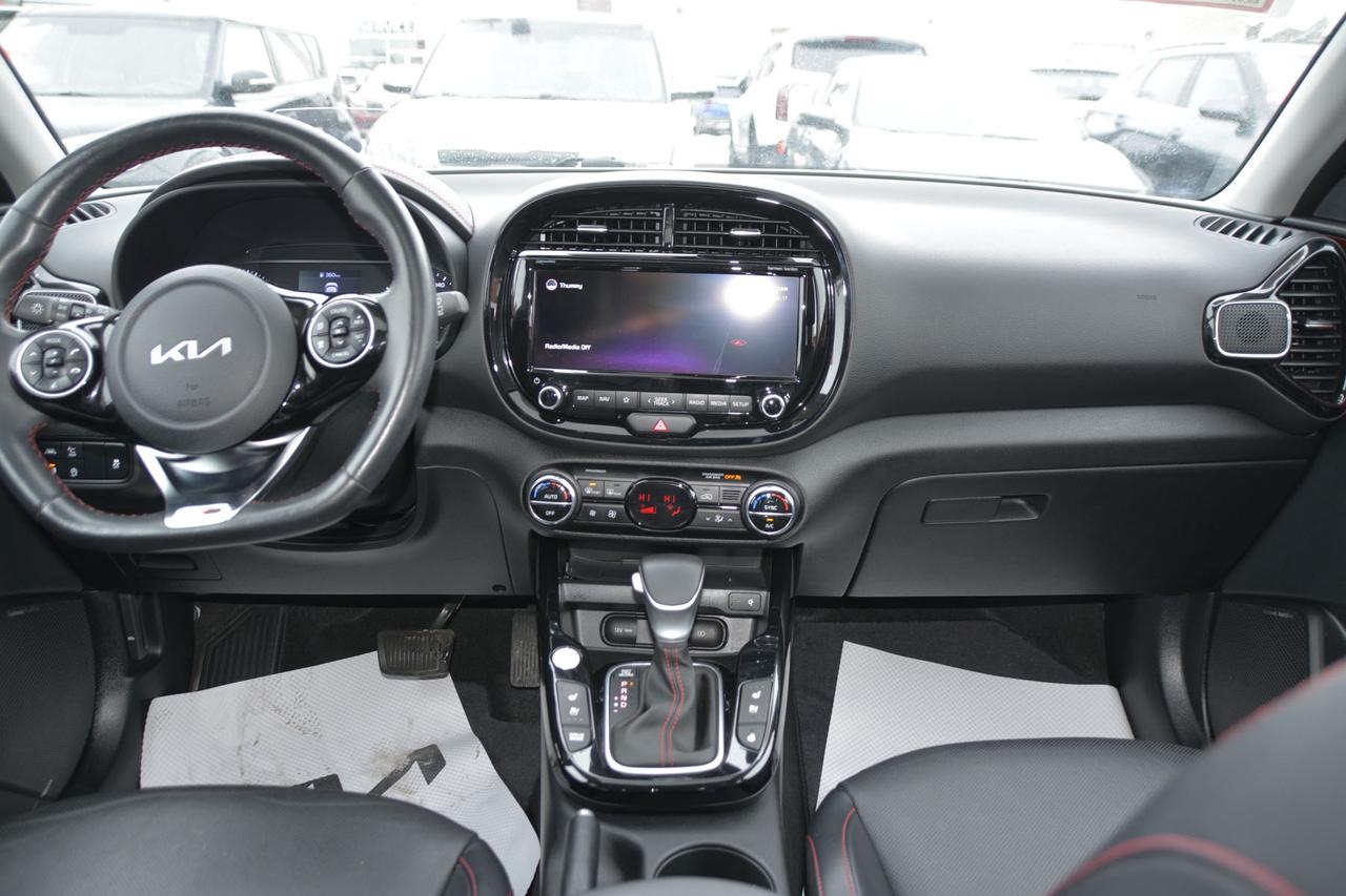 2022 Kia Soul GT-LINE Limited IVT Photo
