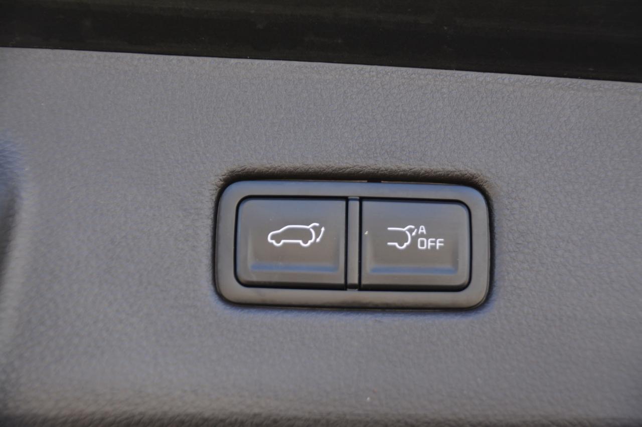 2023 Kia Carnival CARNIVAL LX Photo