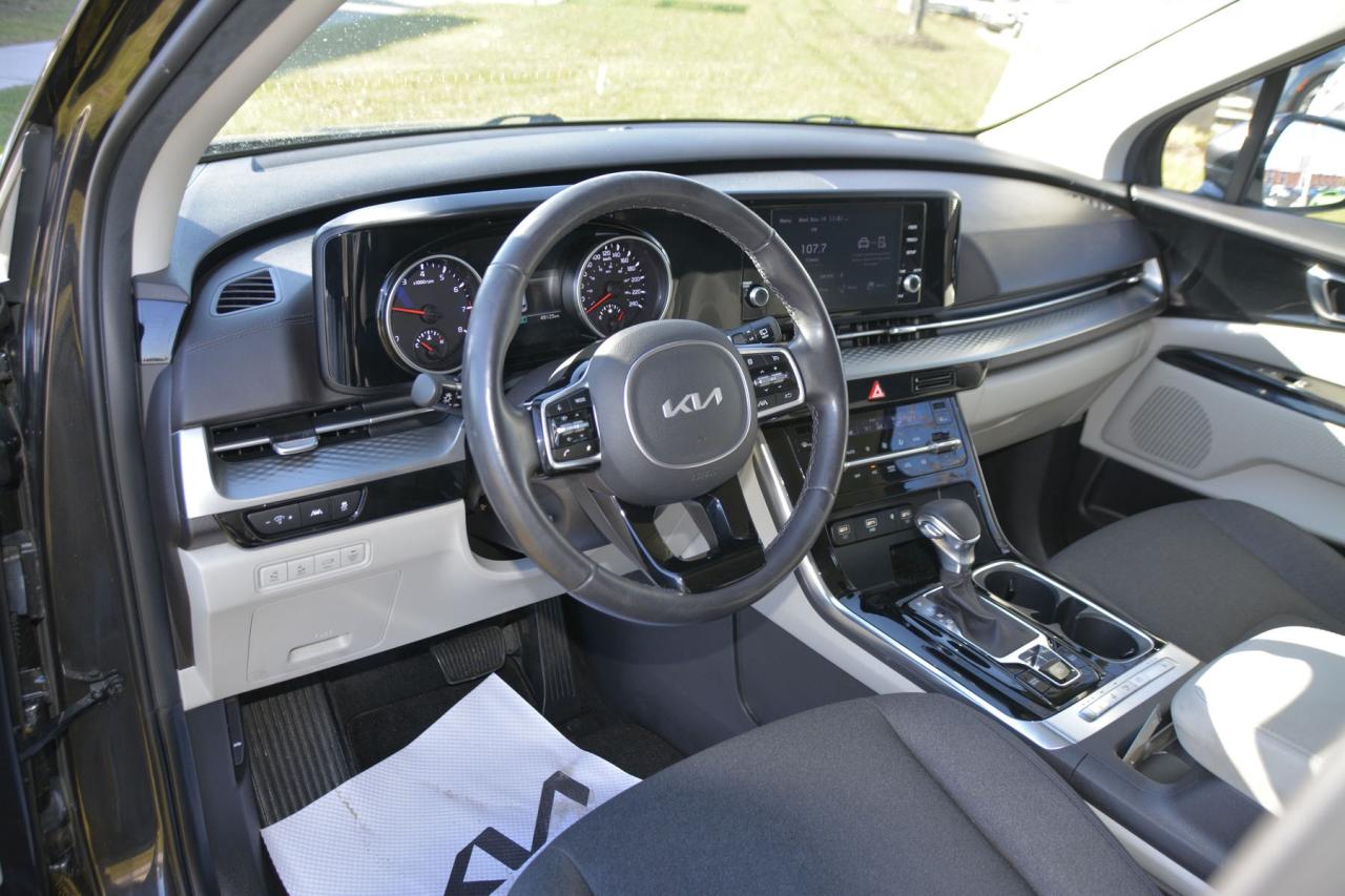 2023 Kia Carnival CARNIVAL LX Photo