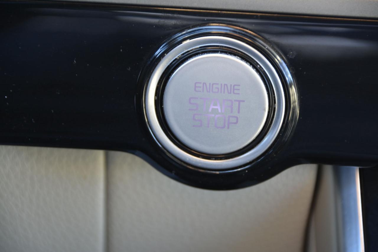 2023 Kia Carnival CARNIVAL LX Photo