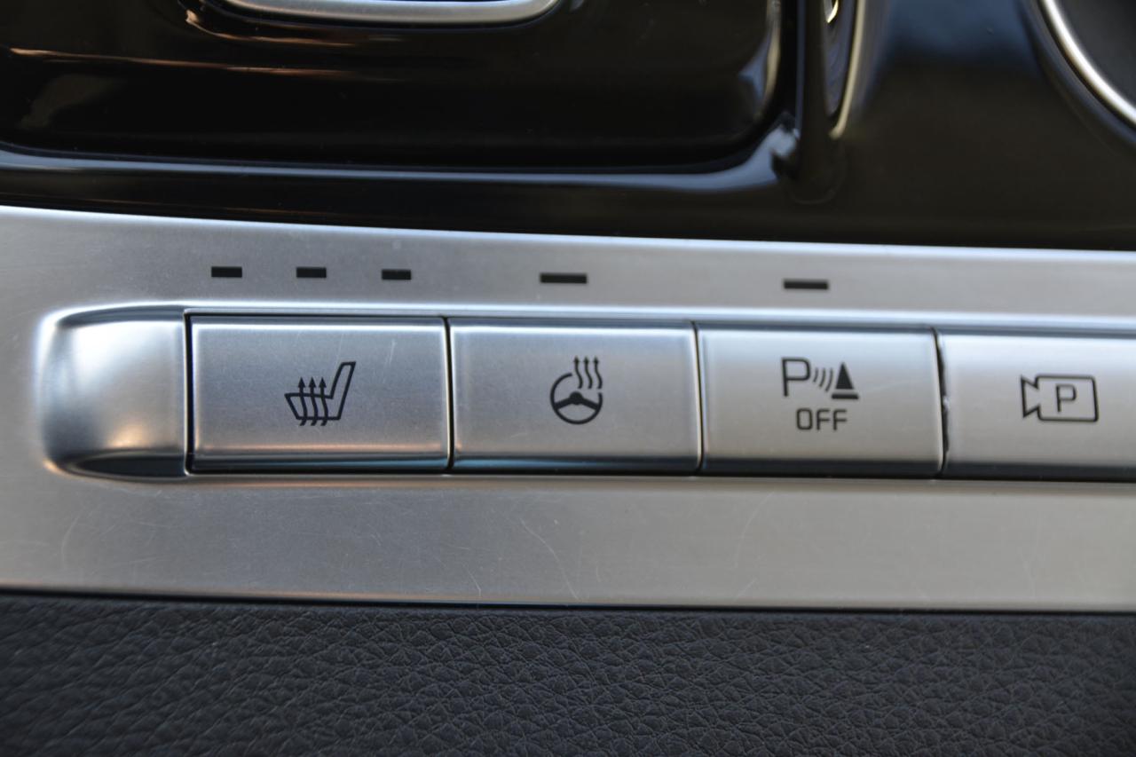 2023 Kia Carnival CARNIVAL LX Photo