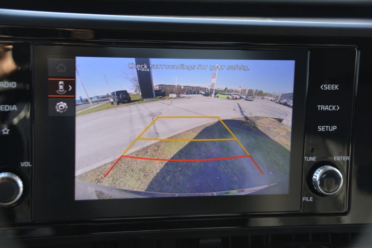 2023 Kia Carnival CARNIVAL LX Photo