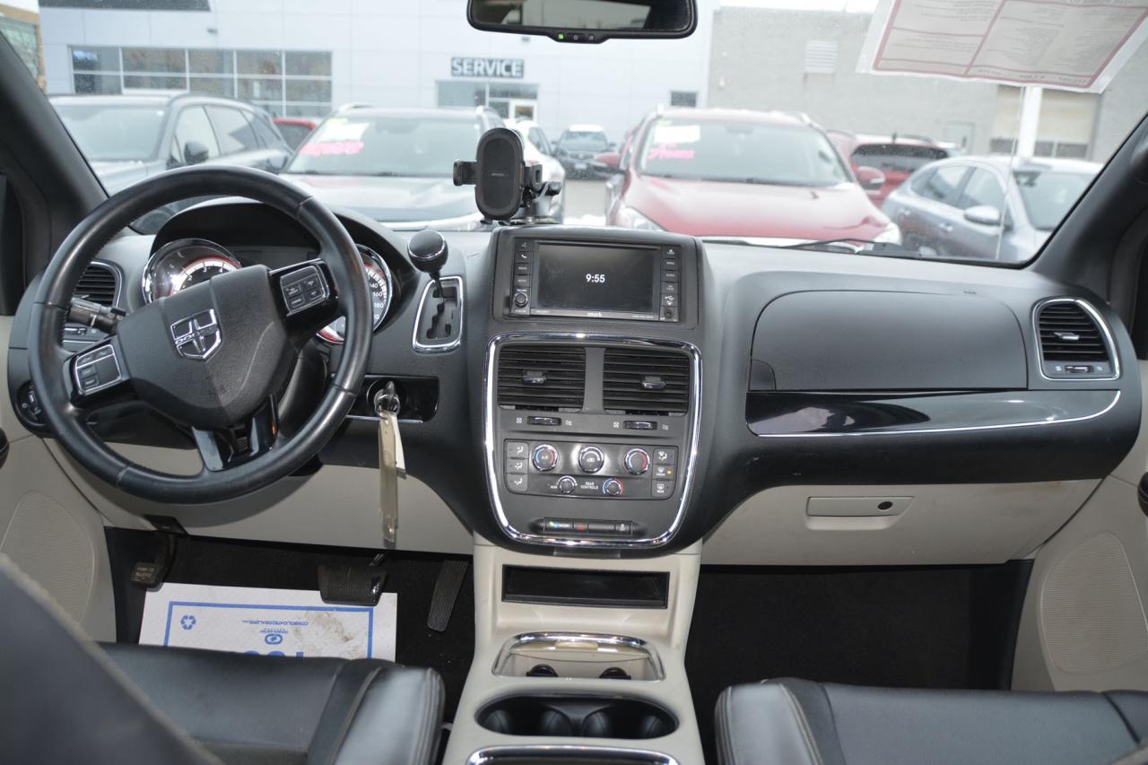 2014 Dodge Grand Caravan GRAND CARAVAN SE Photo