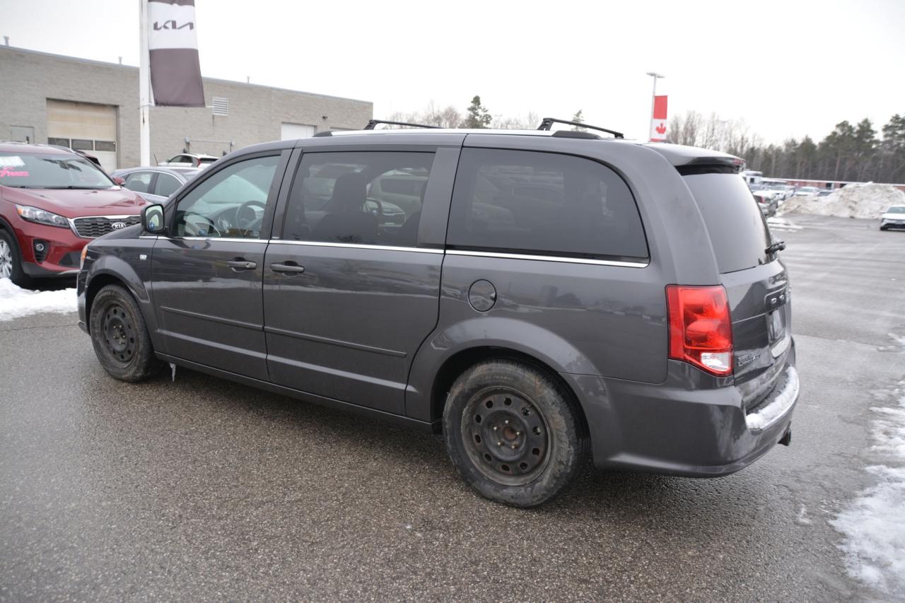 2014 Dodge Grand Caravan GRAND CARAVAN SE Photo2