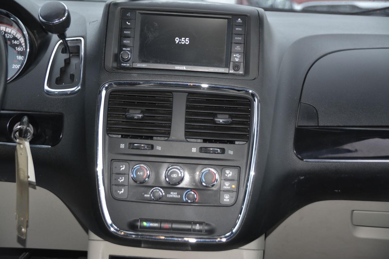 2014 Dodge Grand Caravan GRAND CARAVAN SE Photo4