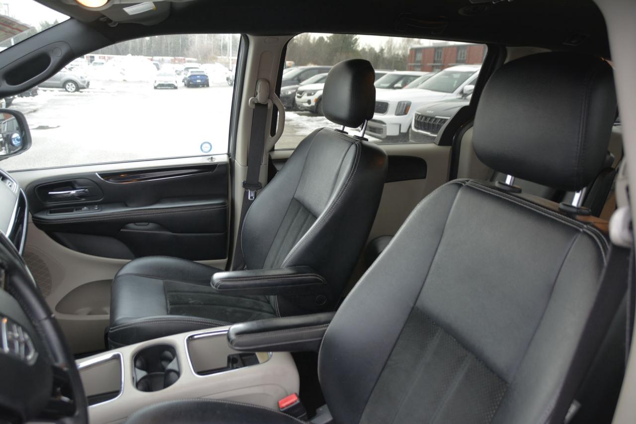 2014 Dodge Grand Caravan GRAND CARAVAN SE Photo