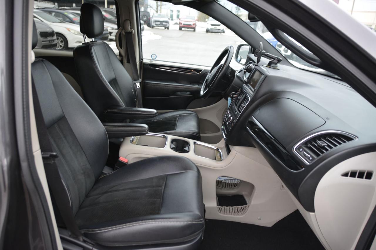 2014 Dodge Grand Caravan GRAND CARAVAN SE Photo