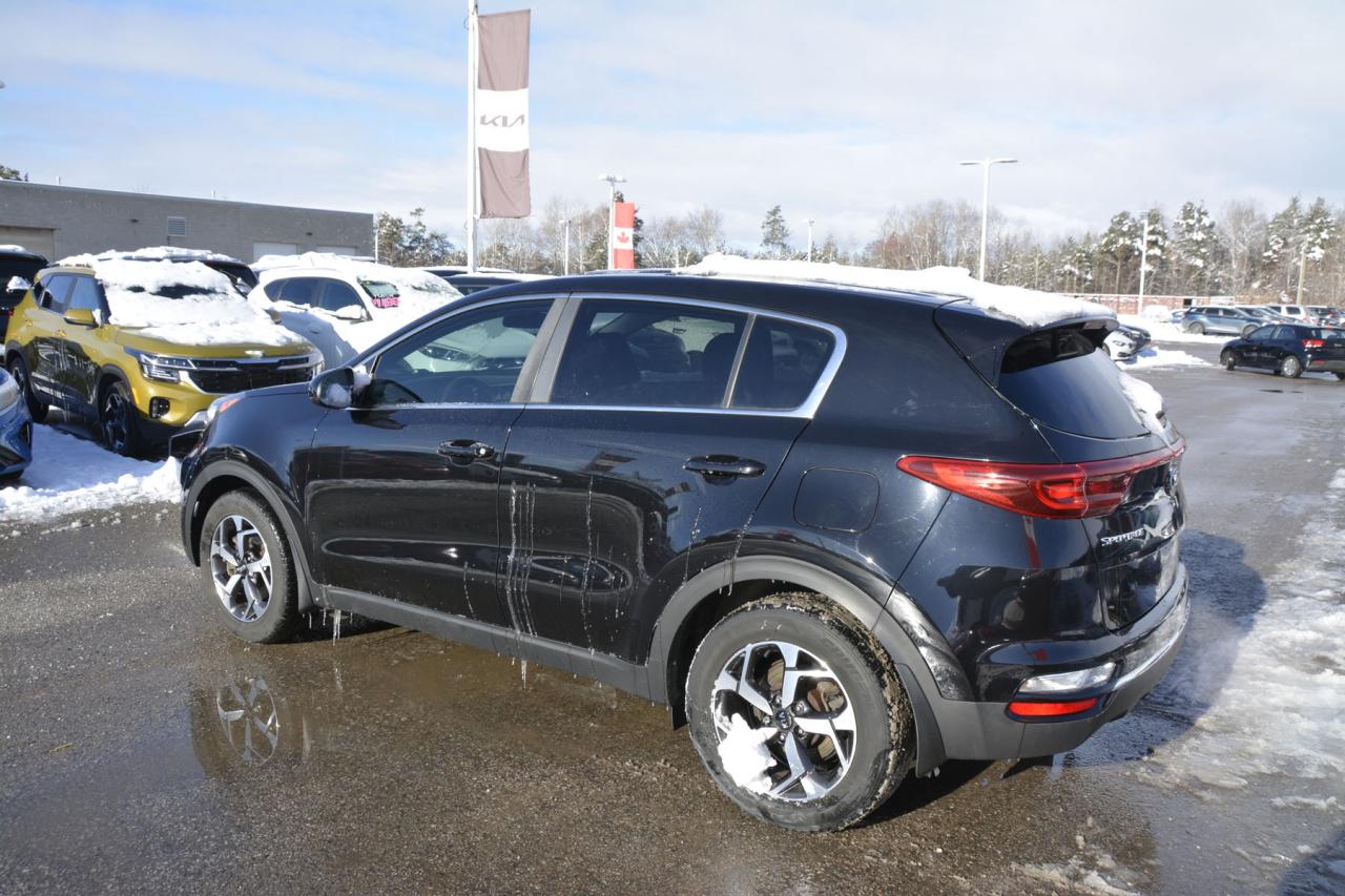 2021 Kia Sportage SPORTAGE LX Photo2