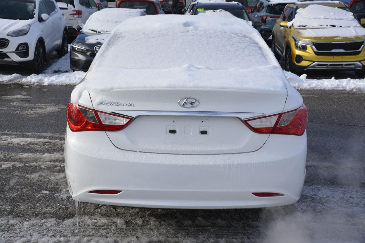 2011 Hyundai Sonata SONATA GLS Photo