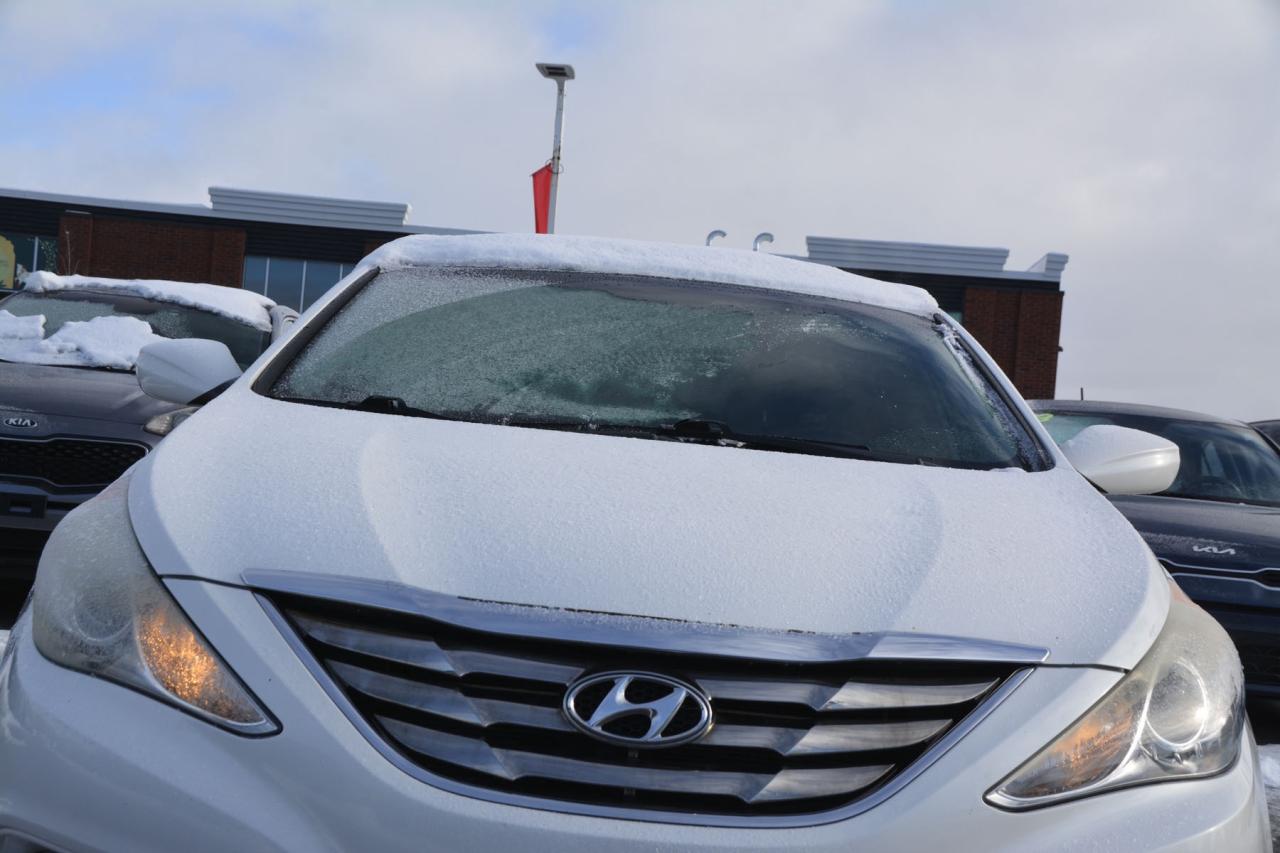 2011 Hyundai Sonata SONATA GLS Photo