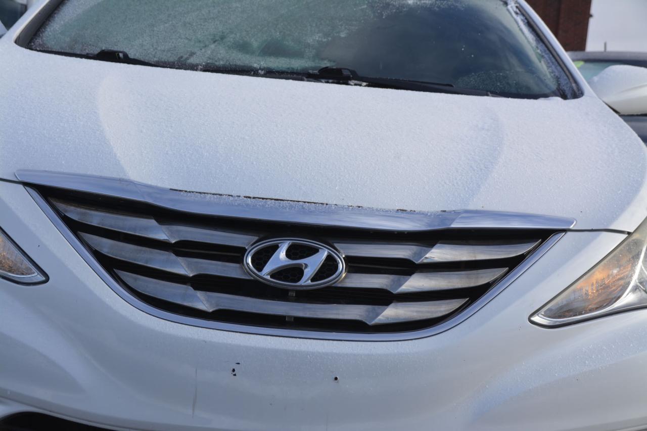 2011 Hyundai Sonata SONATA GLS Photo