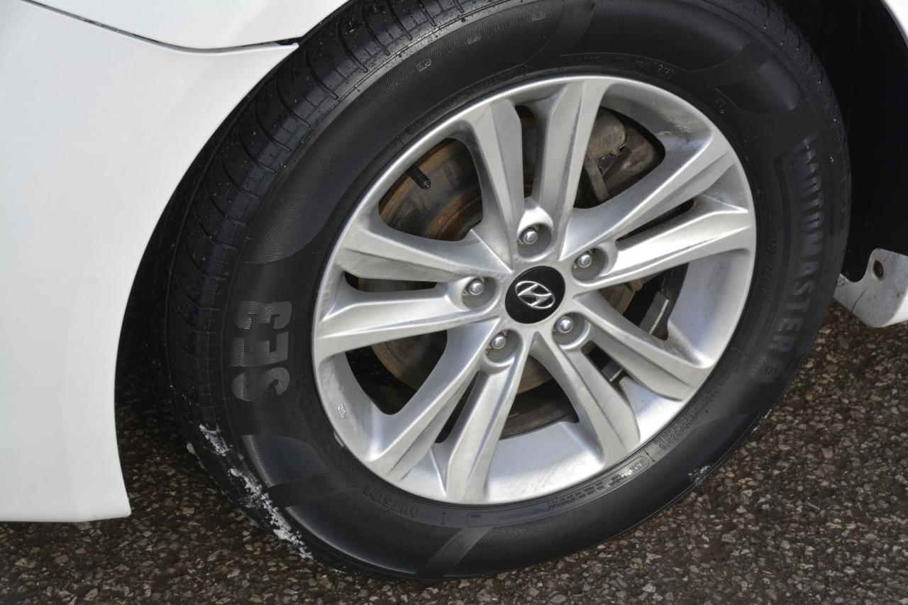 2011 Hyundai Sonata SONATA GLS Photo