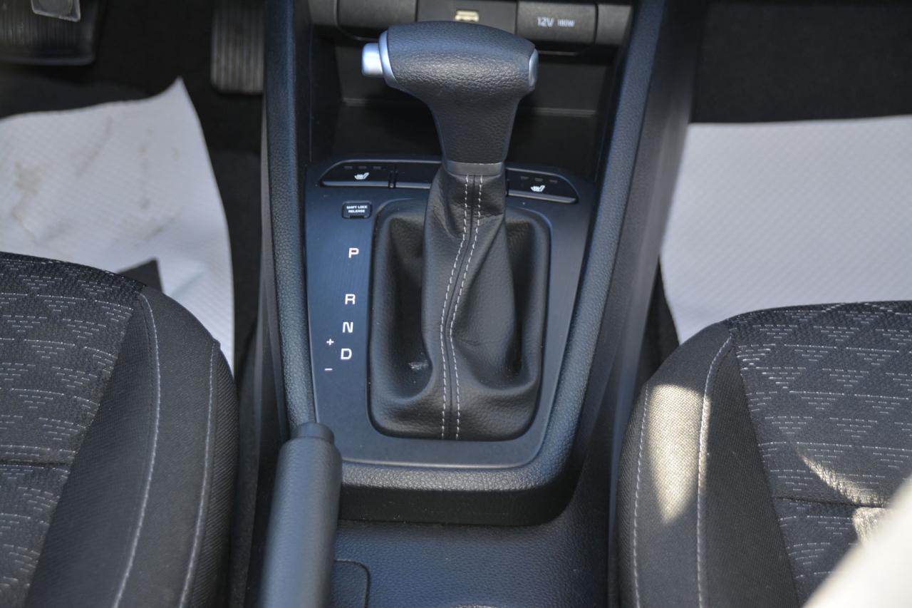 2023 Kia Rio 5-door RIO S Photo