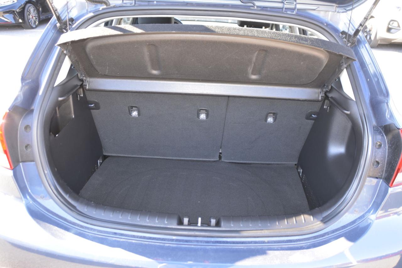 2023 Kia Rio 5-door RIO S Photo