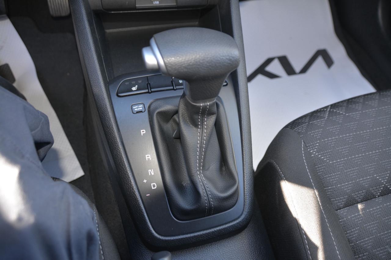 2023 Kia Rio 5-door RIO S Photo