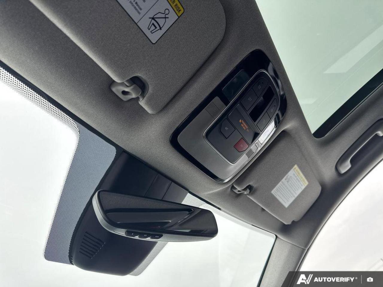 2023 Hyundai Santa Fe Hybrid Luxury   Panoramic Moonroof   Ventilated Seats   W Photo