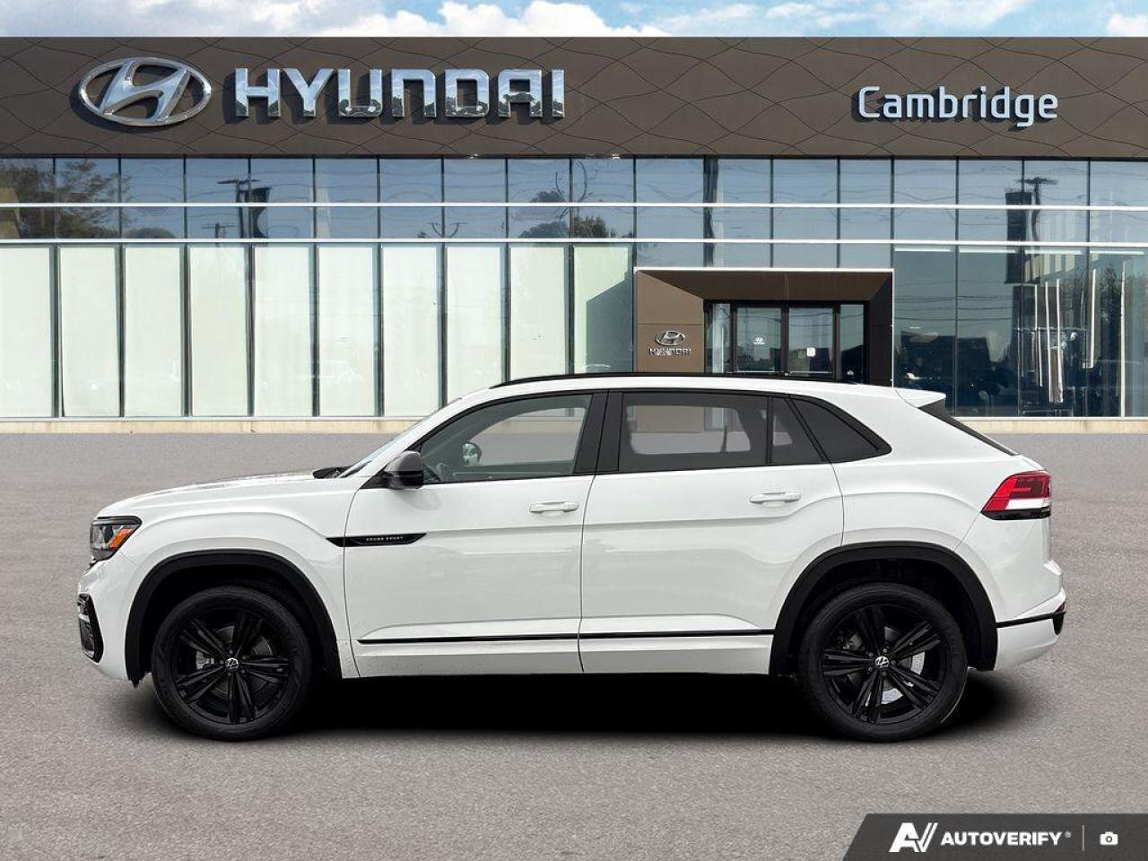 2023 Volkswagen Atlas Cross Sport Highline Photo