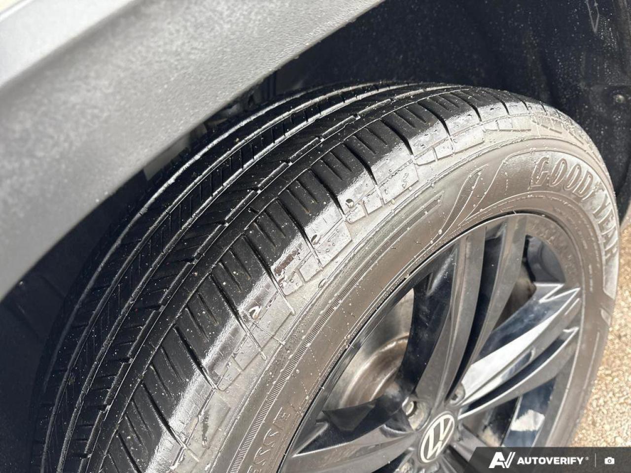 2023 Volkswagen Atlas Cross Sport Highline Photo