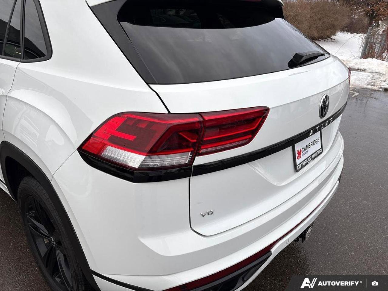 2023 Volkswagen Atlas Cross Sport Highline Photo