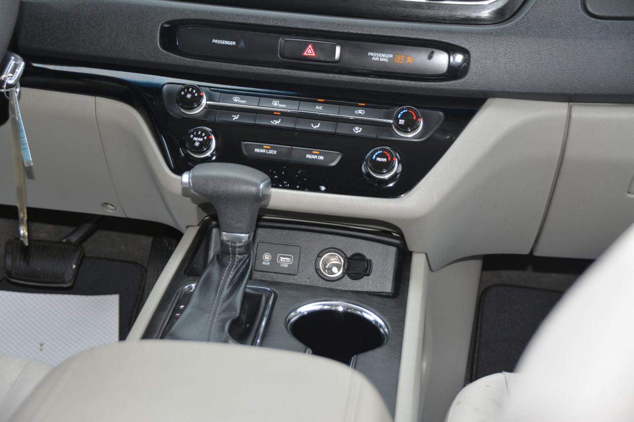 2019 Kia Sedona SEDONA L Photo