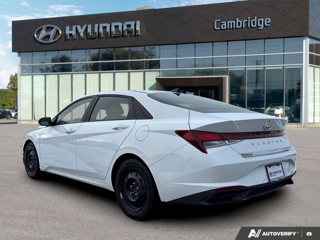 2022 Hyundai Elantra Preferred Photo