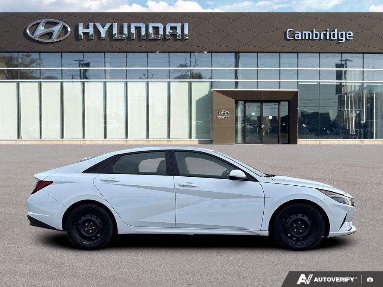 2022 Hyundai Elantra Preferred Photo