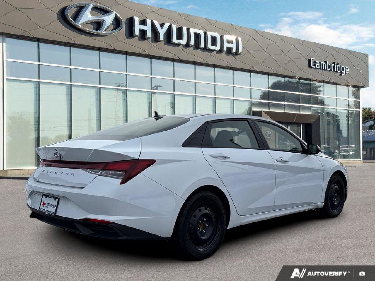 2022 Hyundai Elantra Preferred Photo
