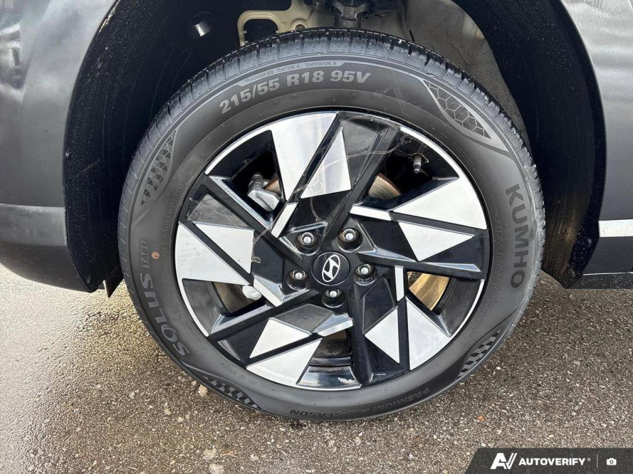 2025 Hyundai KONA Preferred Trend Package   Power Sunroof   Leather Photo