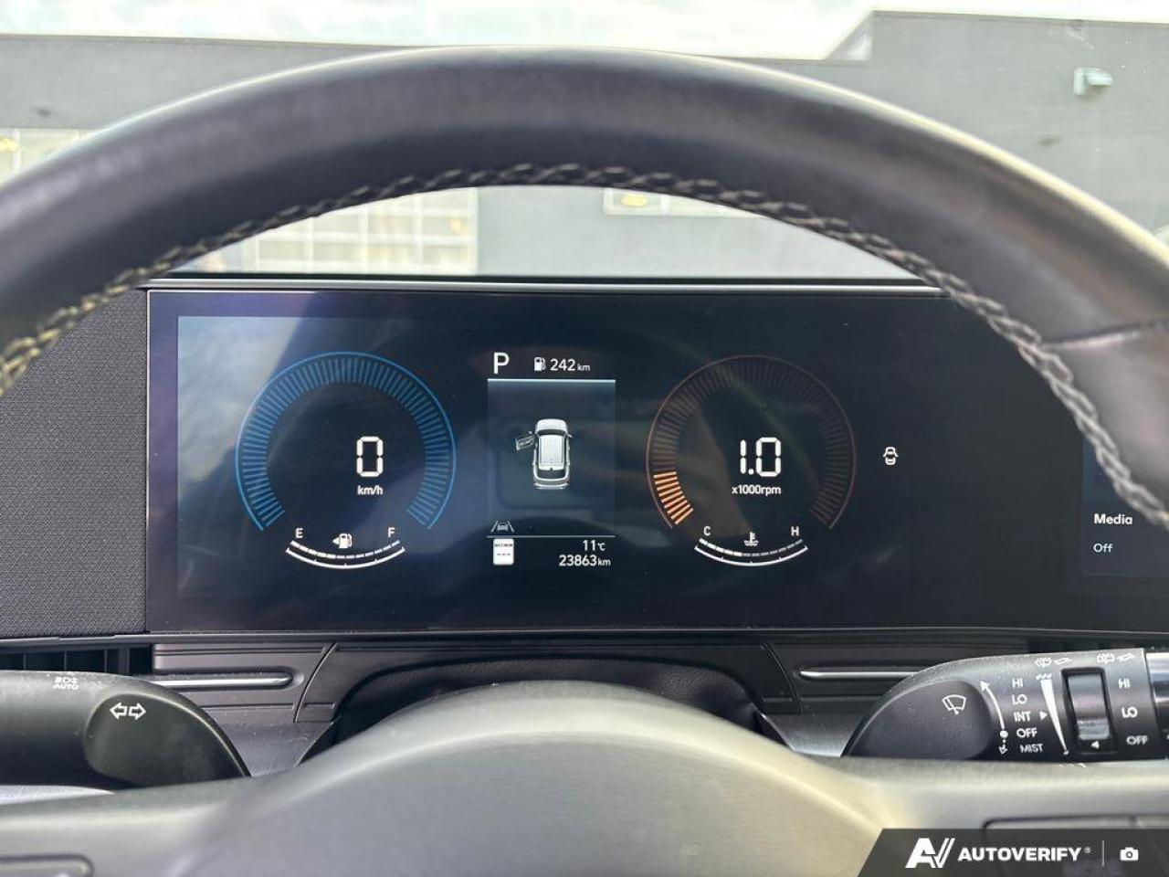 2025 Hyundai KONA Preferred Trend Package   Power Sunroof   Leather Photo