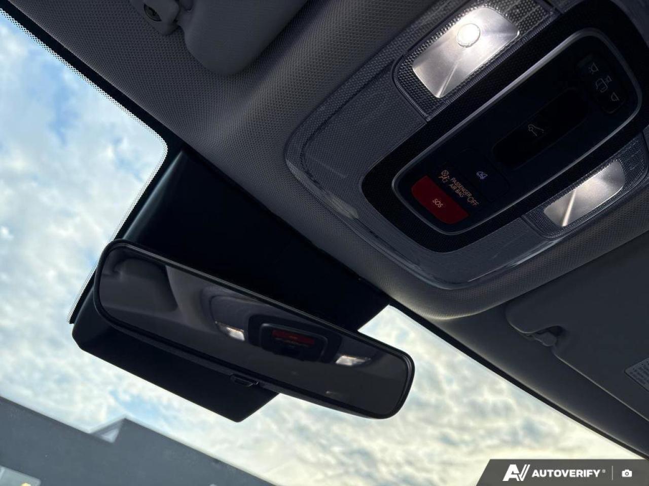 2025 Hyundai KONA Preferred Trend Package   Power Sunroof   Leather Photo