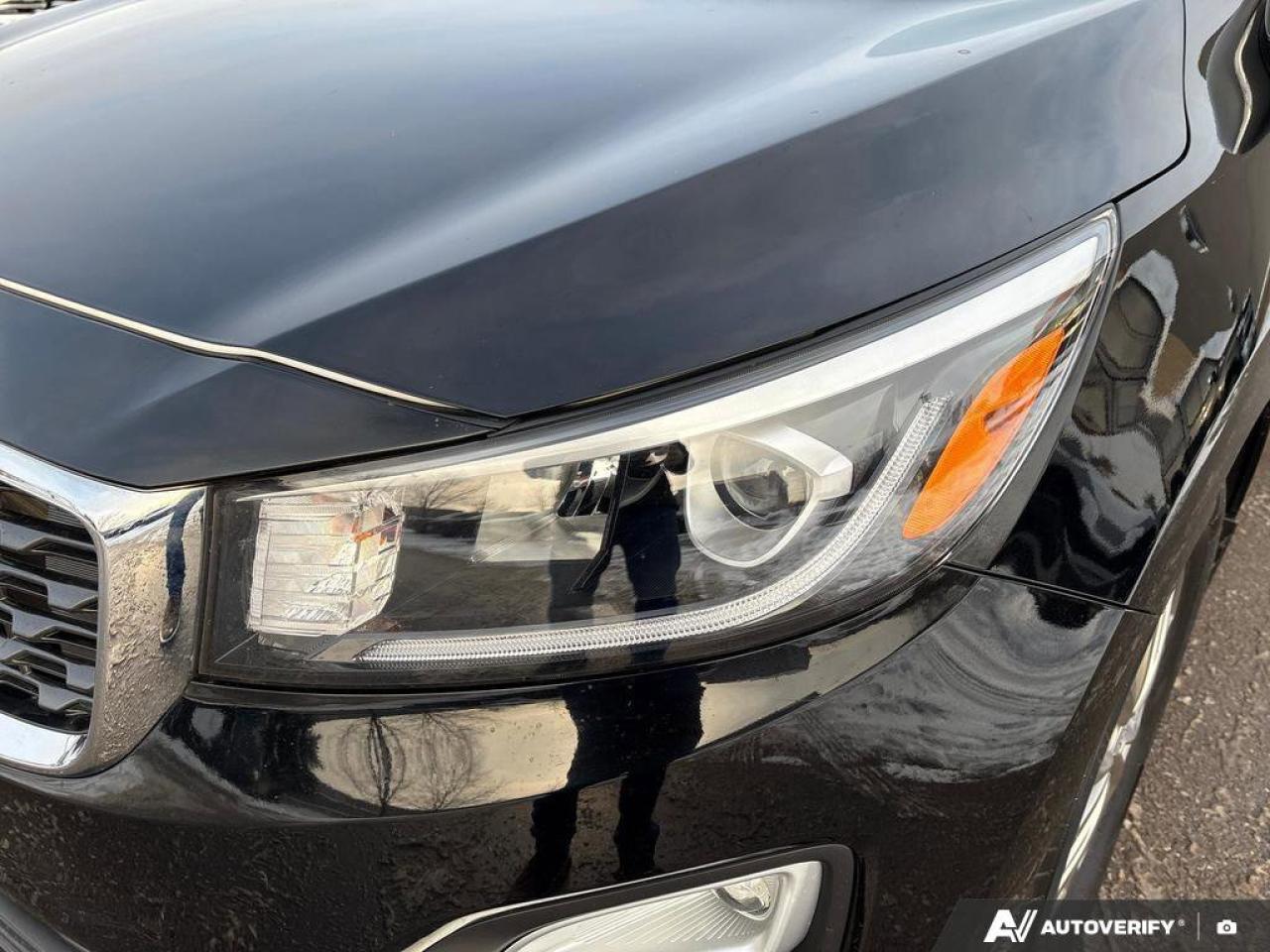 2019 Kia Sedona LX   8 Passenger   Slide and Stow 2nd Row   CarPla Photo