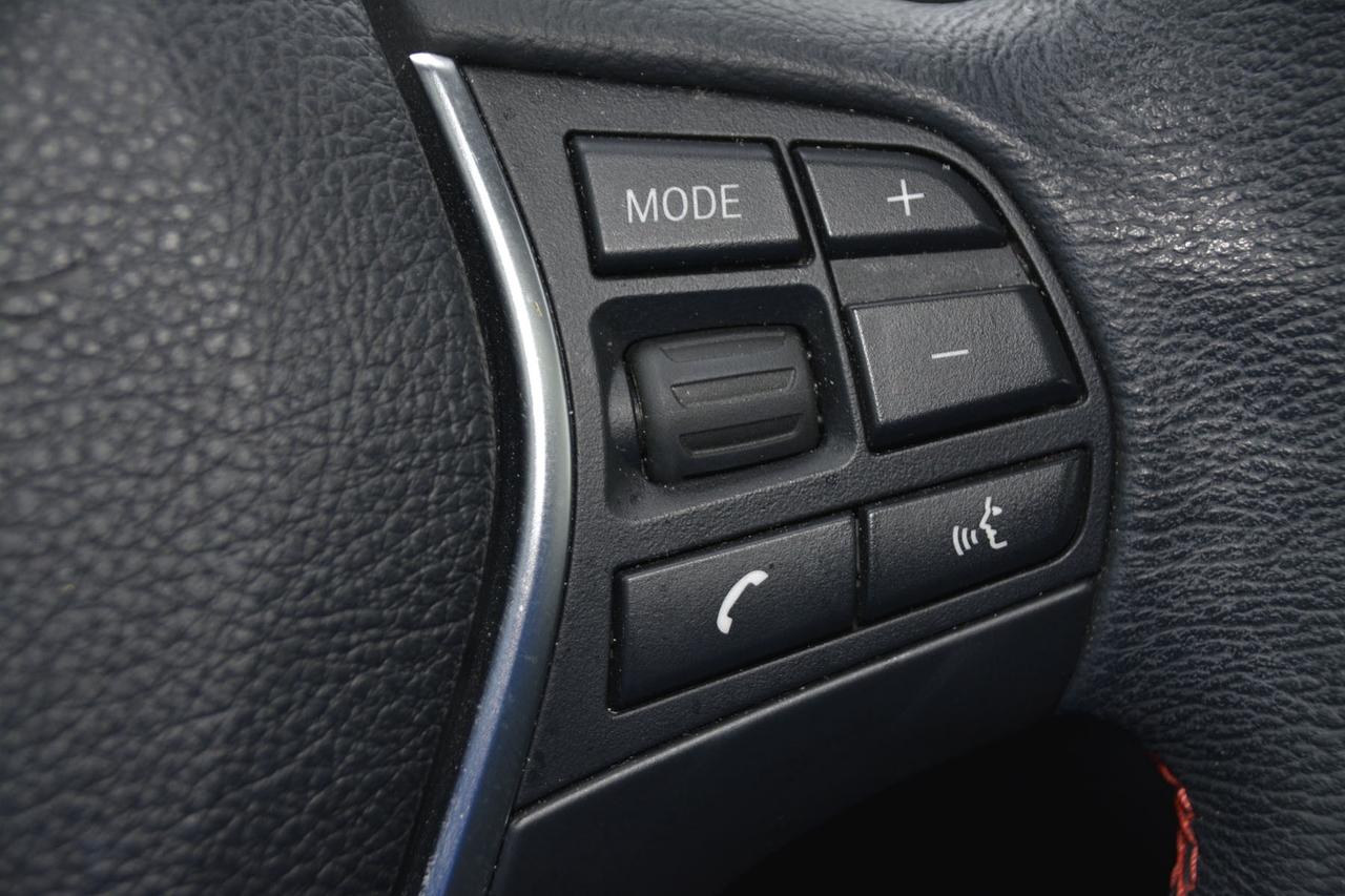 2018 BMW 3 Series 330i xDrive Photo