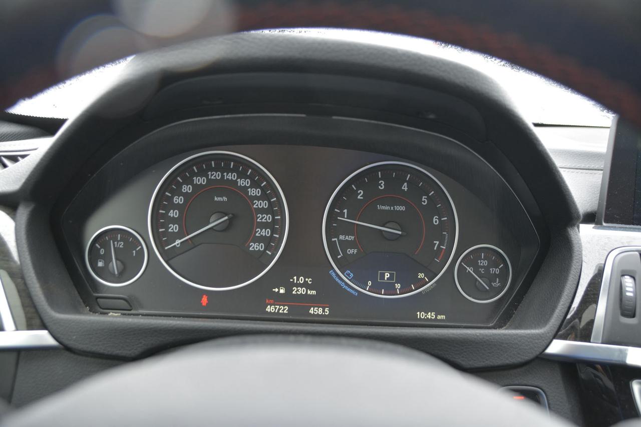 2018 BMW 3 Series 330i xDrive Photo