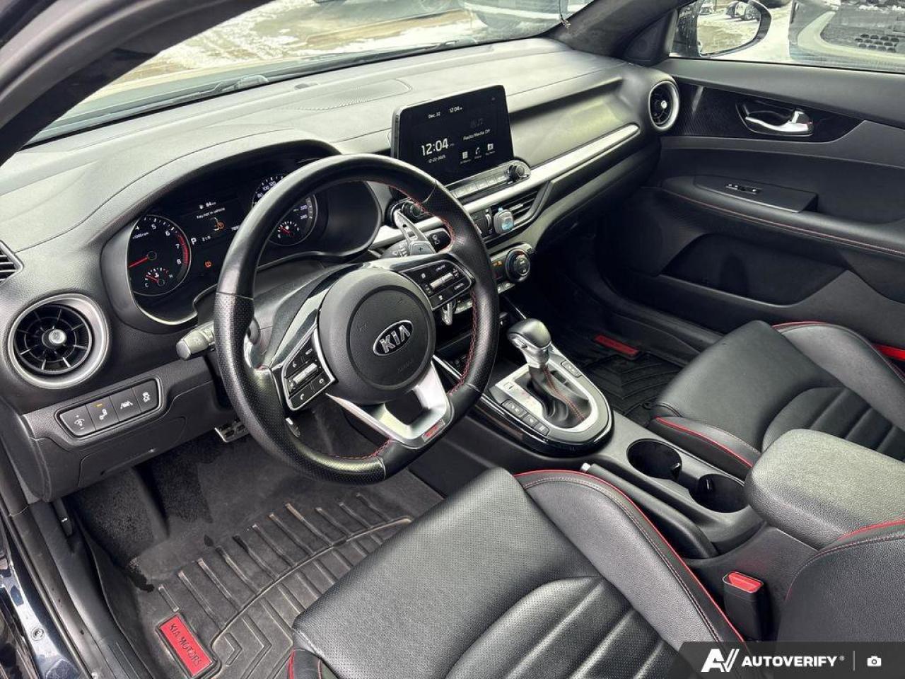 2020 Kia Forte5 GT   CLEAN CARFAX   HEATED AND VENTILATED  SPORT B Photo