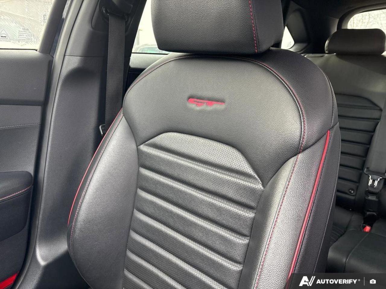 2020 Kia Forte5 GT   CLEAN CARFAX   HEATED AND VENTILATED  SPORT B Photo