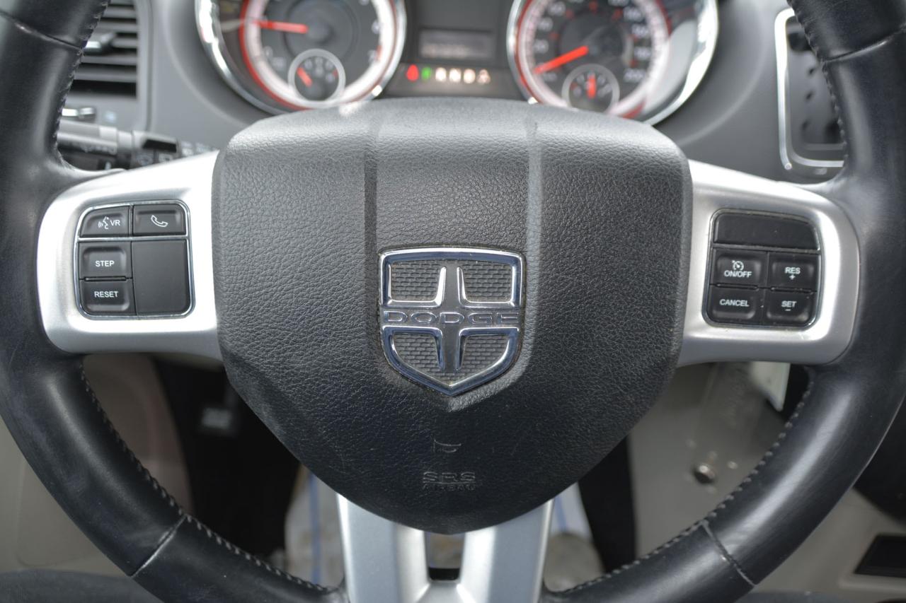 2016 Dodge Grand Caravan GRAND CARAVAN SE Photo