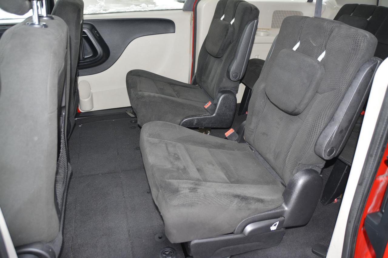 2016 Dodge Grand Caravan SXT   CERTIFIED Photo