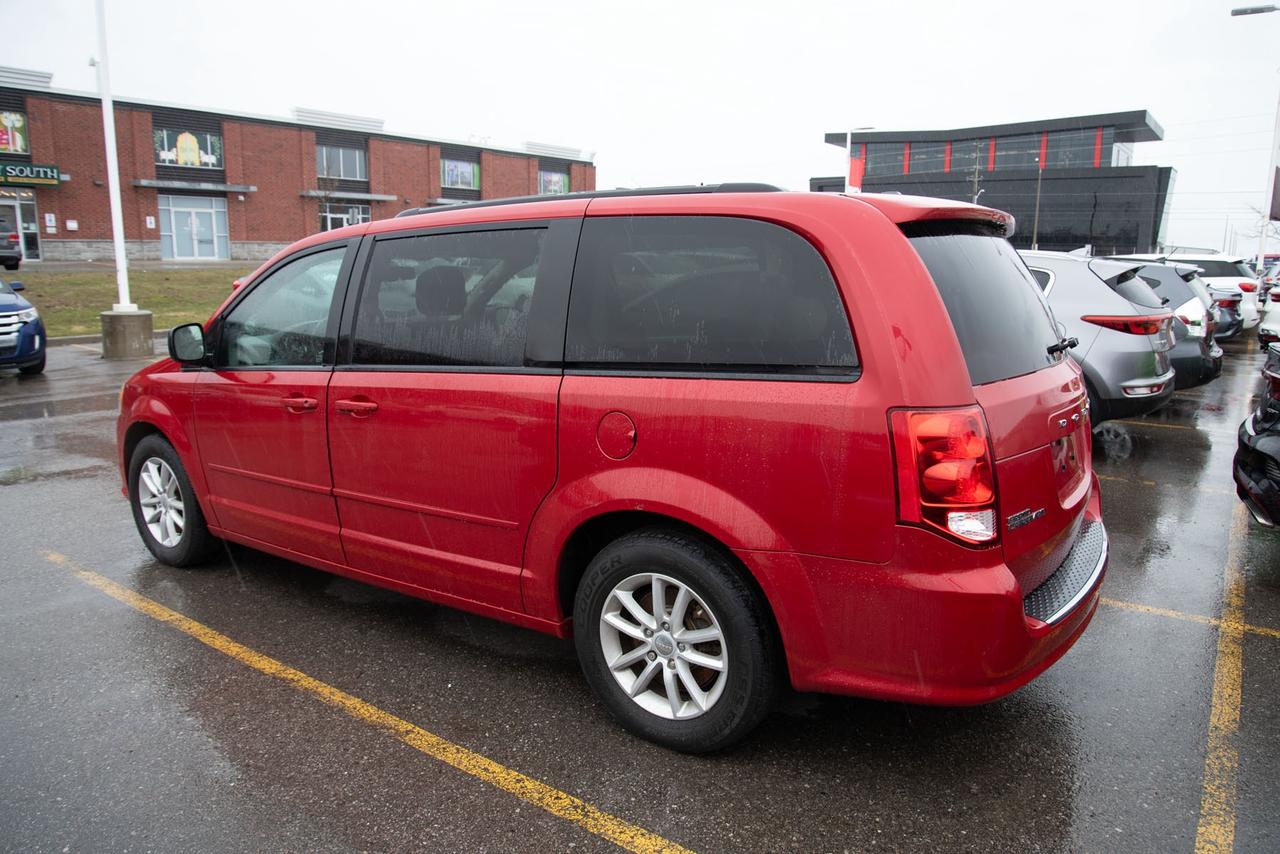 2016 Dodge Grand Caravan SXT   CERTIFIED Photo2