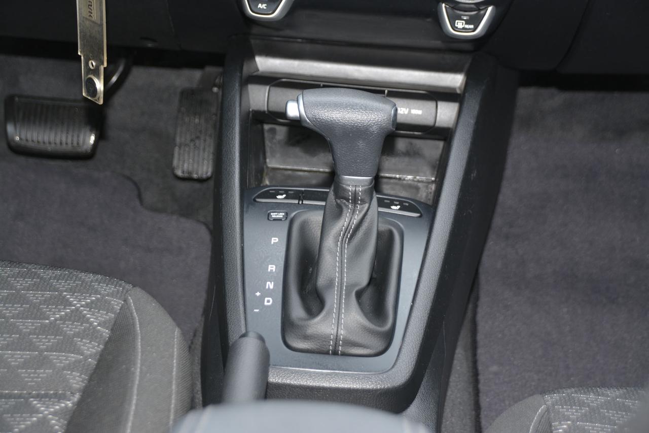 2022 Kia Rio 5-door LX+ IVT Photo