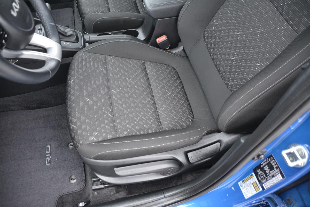 2022 Kia Rio 5-door LX+ IVT Photo