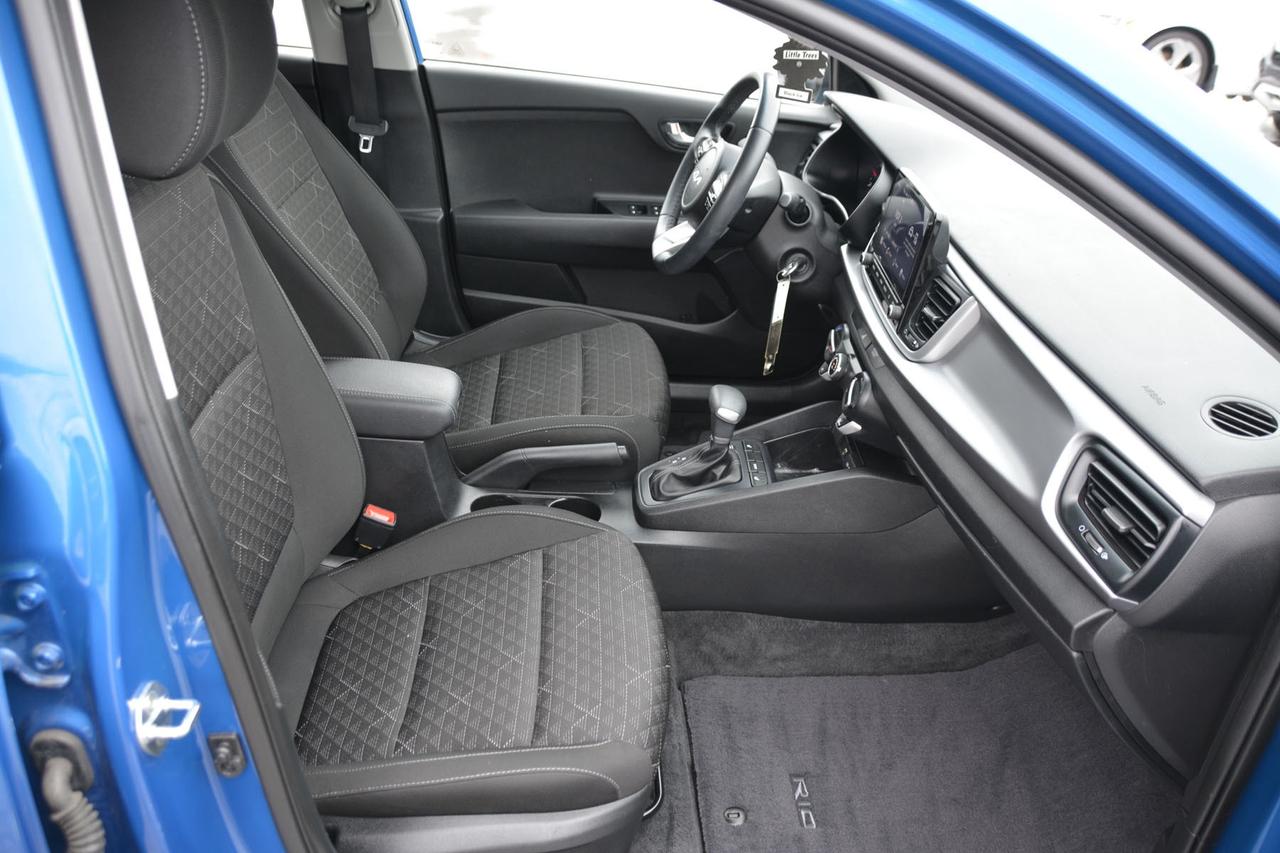2022 Kia Rio 5-door LX+ IVT Photo