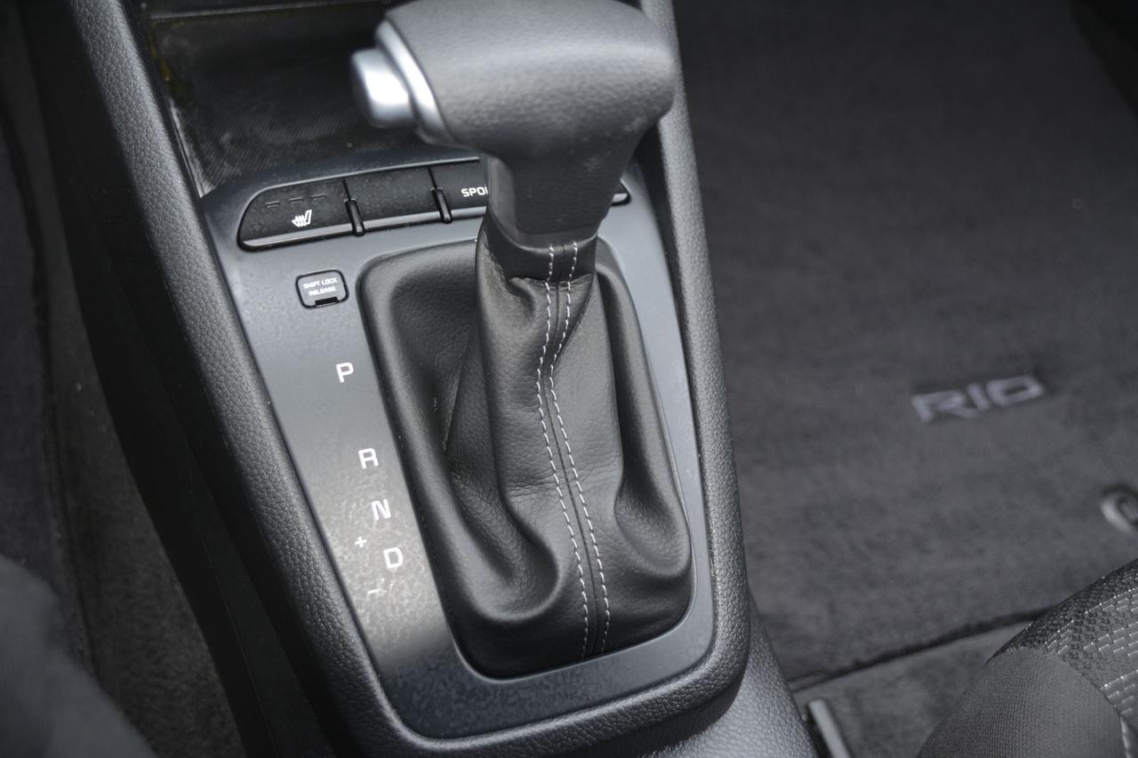 2022 Kia Rio 5-door LX+ IVT Photo