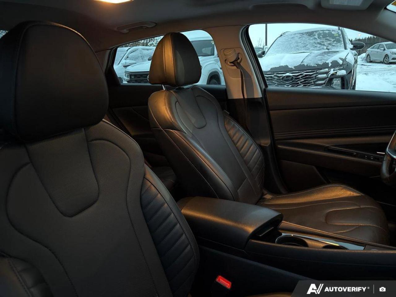 2023 Hyundai Elantra Hybrid Luxury   HYBRID   ~4.7 L/100 KM   SUNROOF   VENTIL Photo