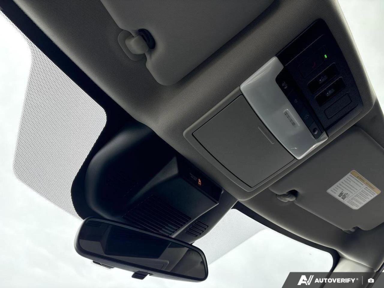 2025 Nissan Rogue SV   CARPLAY   HEATED SEATS   POWER LIFTGATE   REM Photo