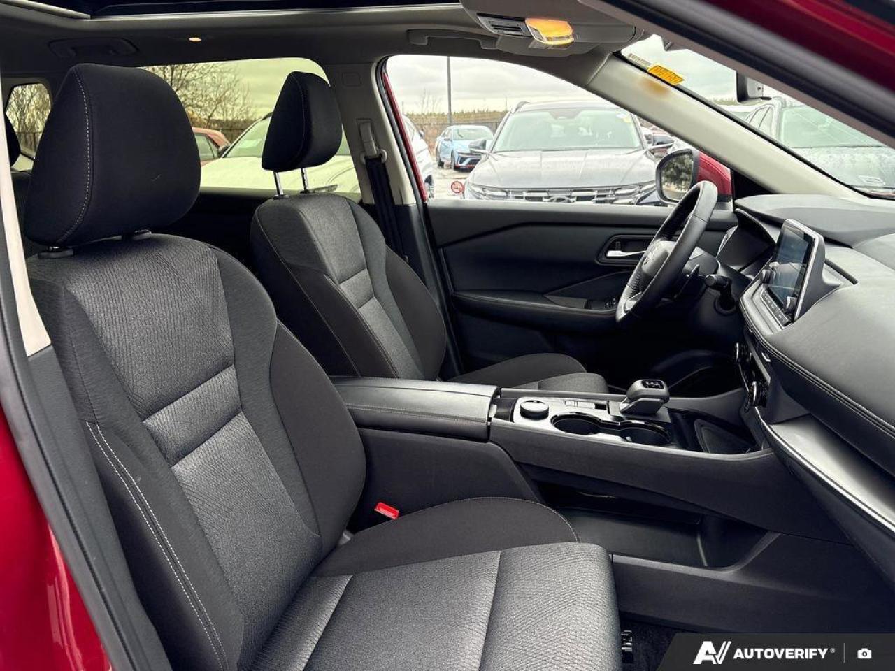 2025 Nissan Rogue SV   CARPLAY   HEATED SEATS   POWER LIFTGATE   REM Photo