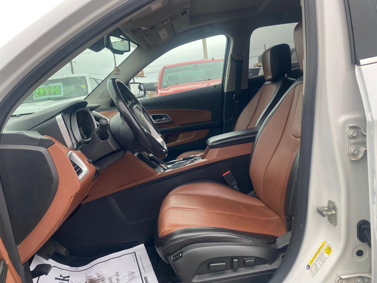 2017 Chevrolet Equinox Premier AWD ~Nav ~Heated Leather ~Sunroof ~Camera Photo