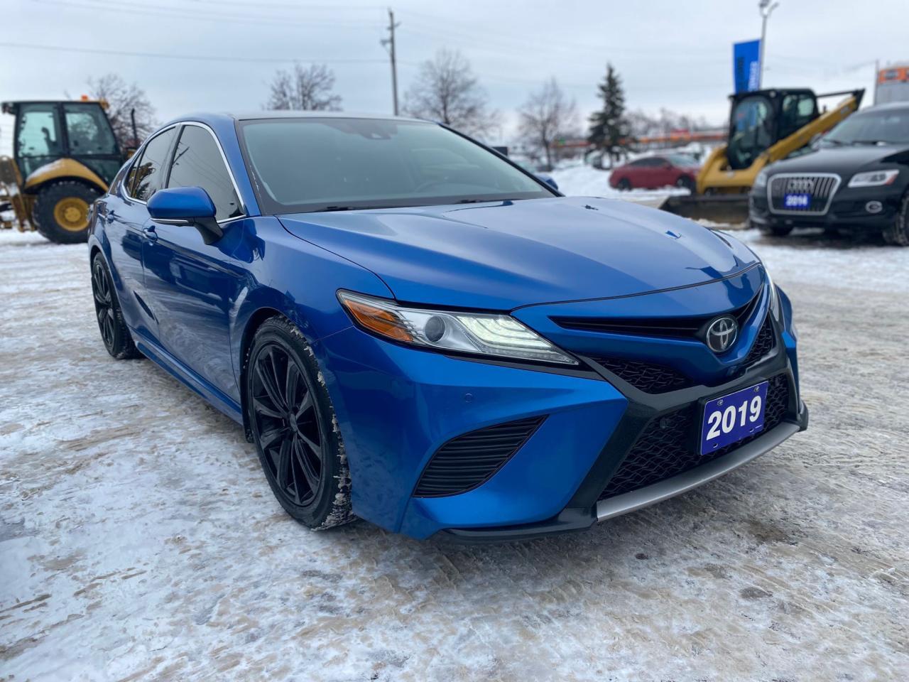 2019 Toyota Camry XSE ~Heated Leather ~Bluetooth ~Sunroof ~Camera Photo4