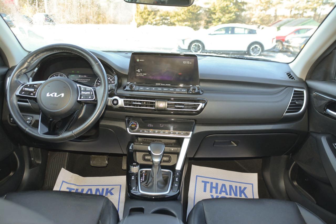 2022 Kia Seltos SELTOS EX Photo