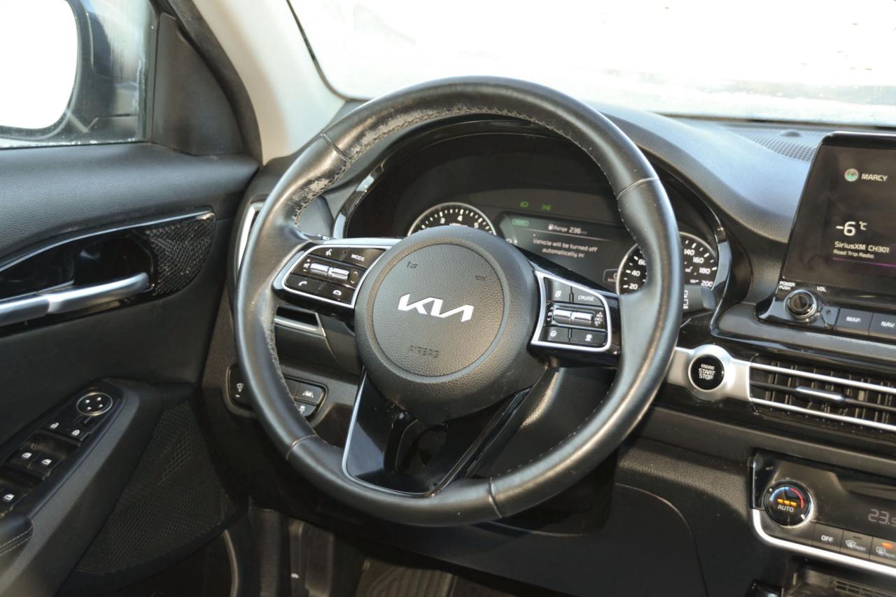 2022 Kia Seltos SELTOS EX Photo